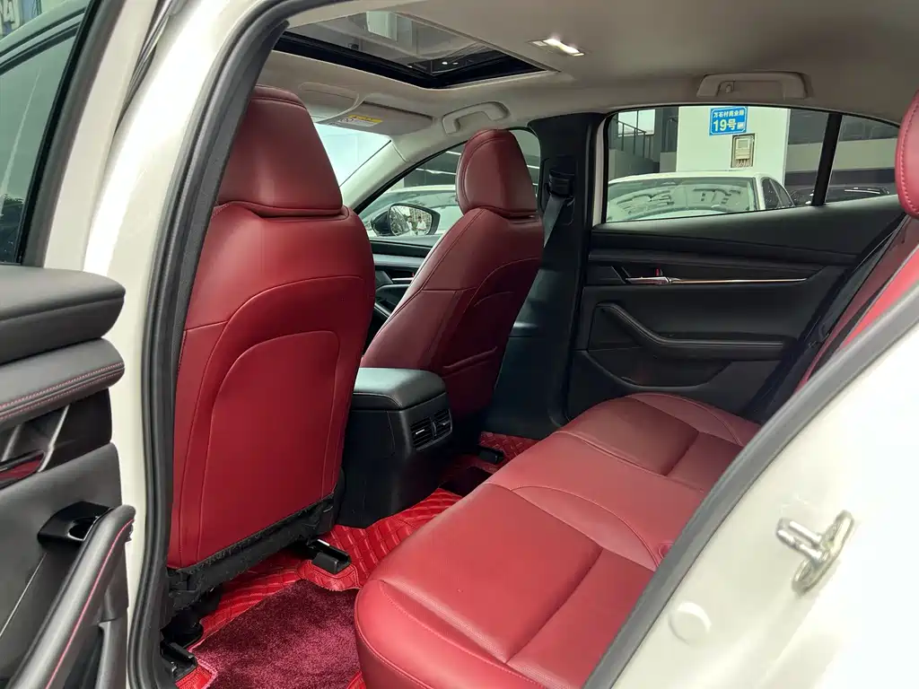 Mazda 3 Axela — миниатюра 6