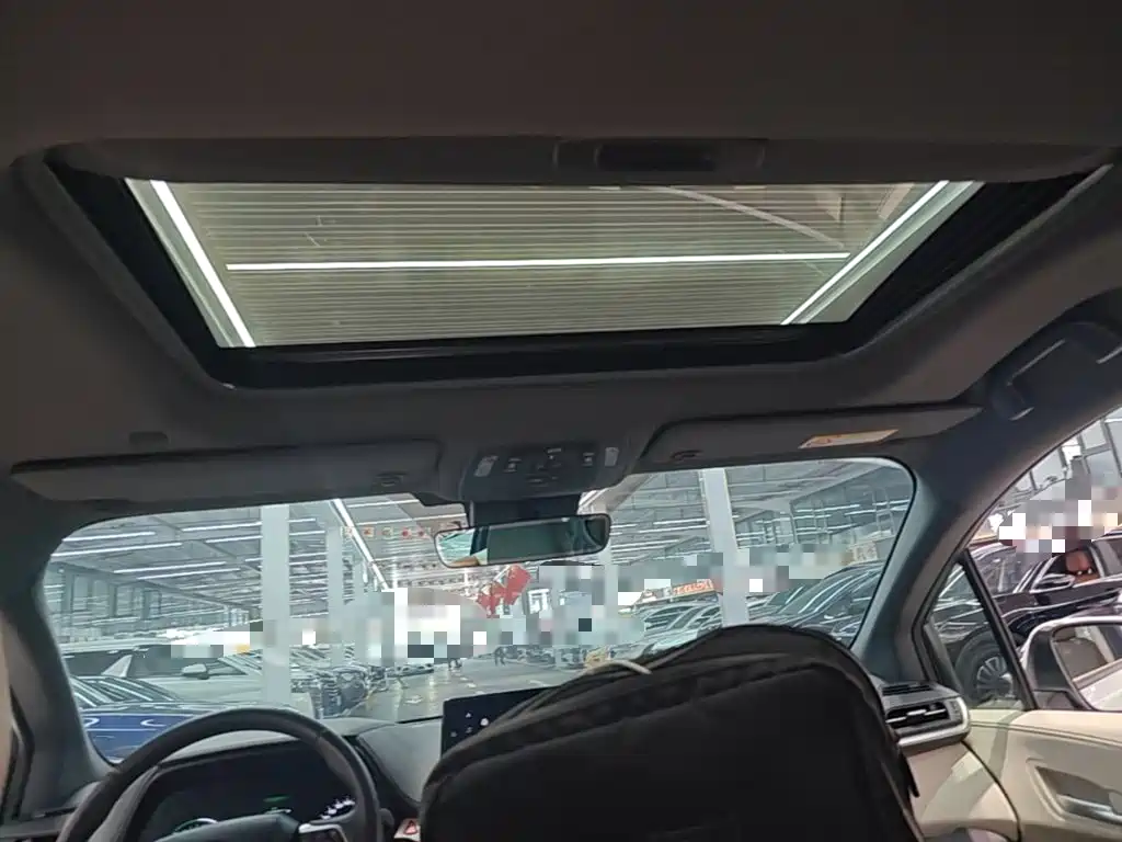Toyota Sienna — миниатюра 18