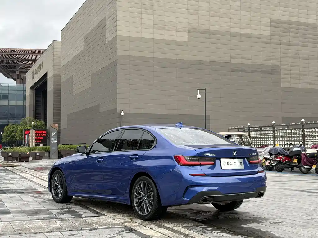 BMW 3 Series — миниатюра 7