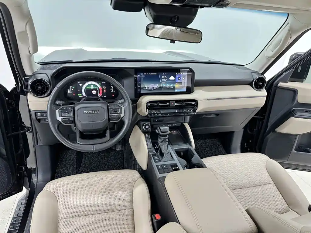 Toyota Prado — миниатюра 13
