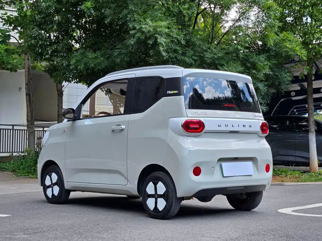 Wuling MINIEV — миниатюра 5