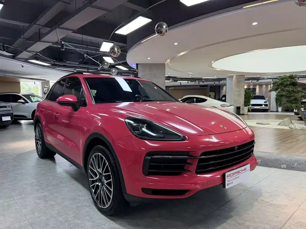 Porsche Cayenne — миниатюра 3