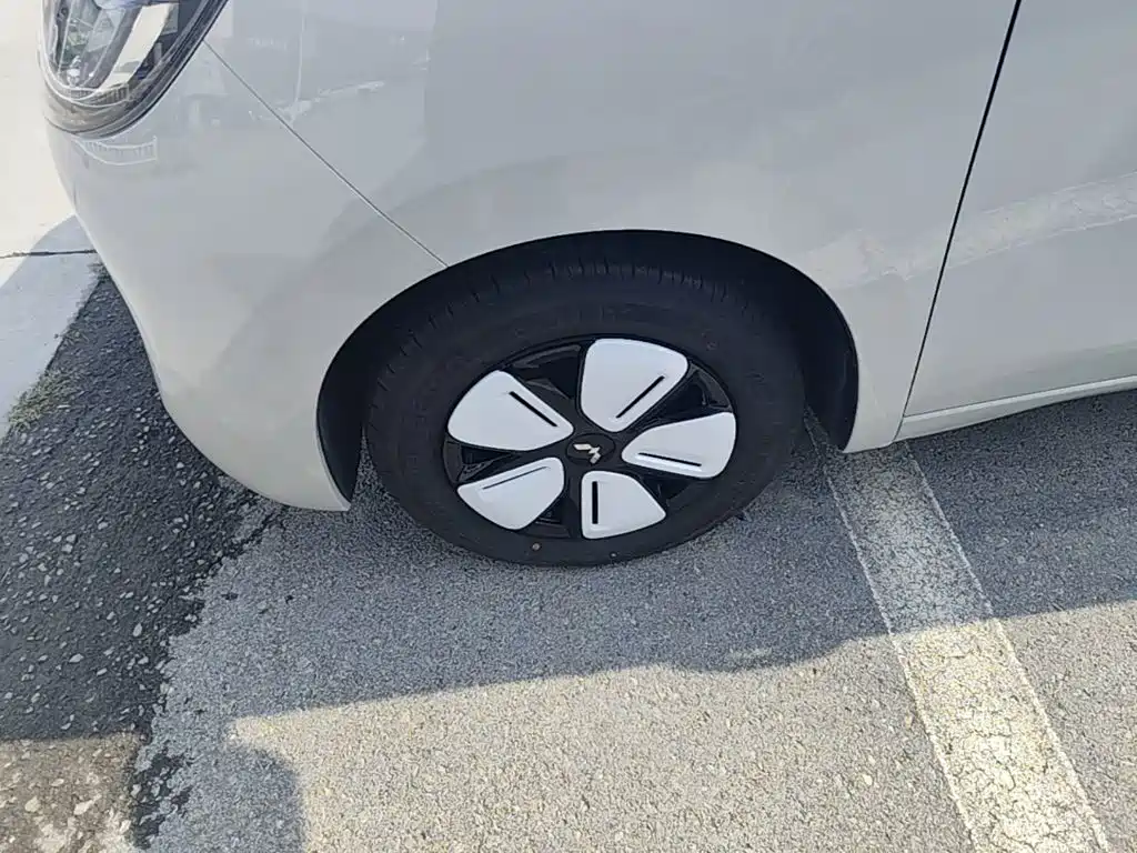 Wuling MINIEV — миниатюра 23