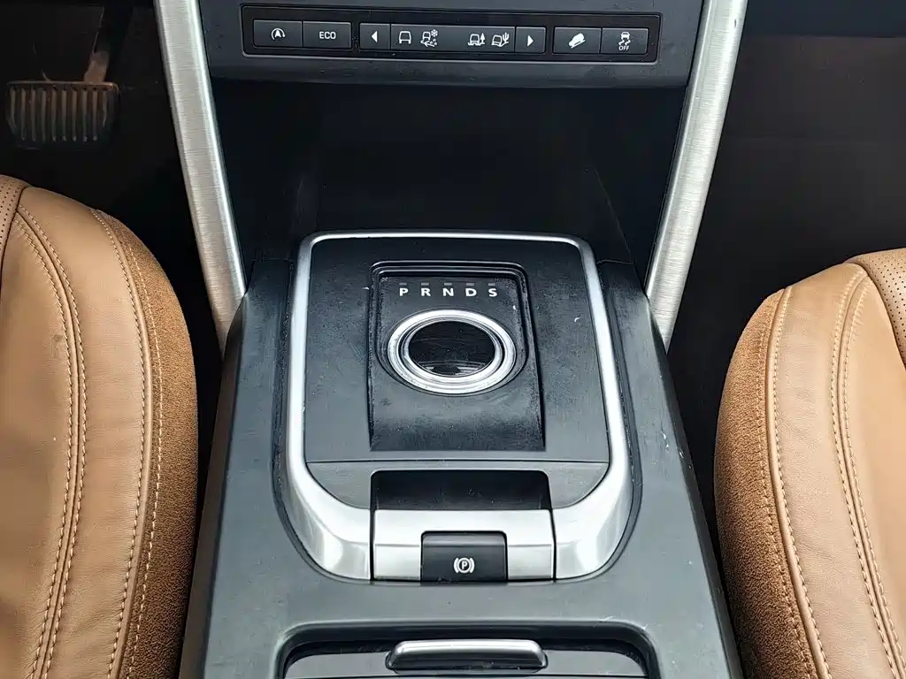 Land Rover Discovery Sport — миниатюра 13