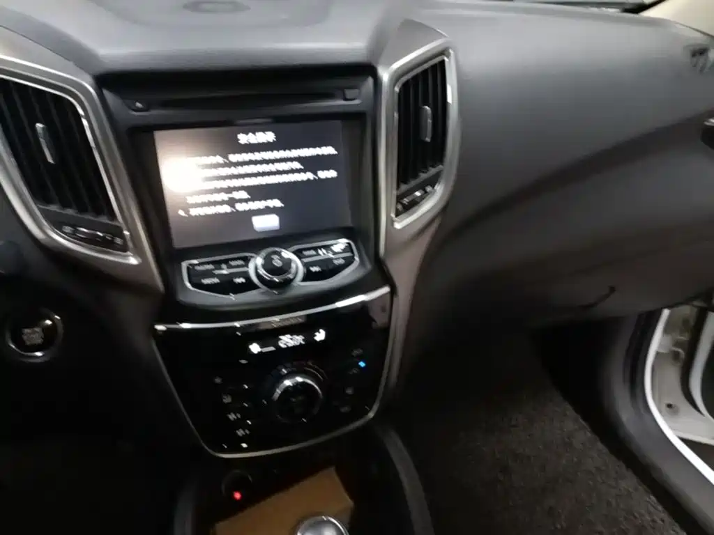 Changan CS75 — миниатюра 10