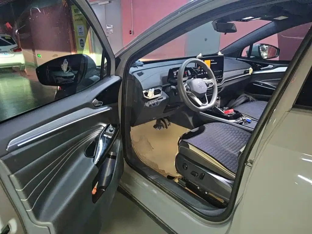 Volkswagen ID.4 Crozz — миниатюра 17