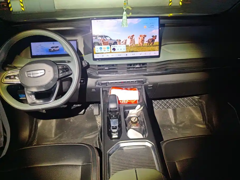 Geely Haoyue L — миниатюра 11