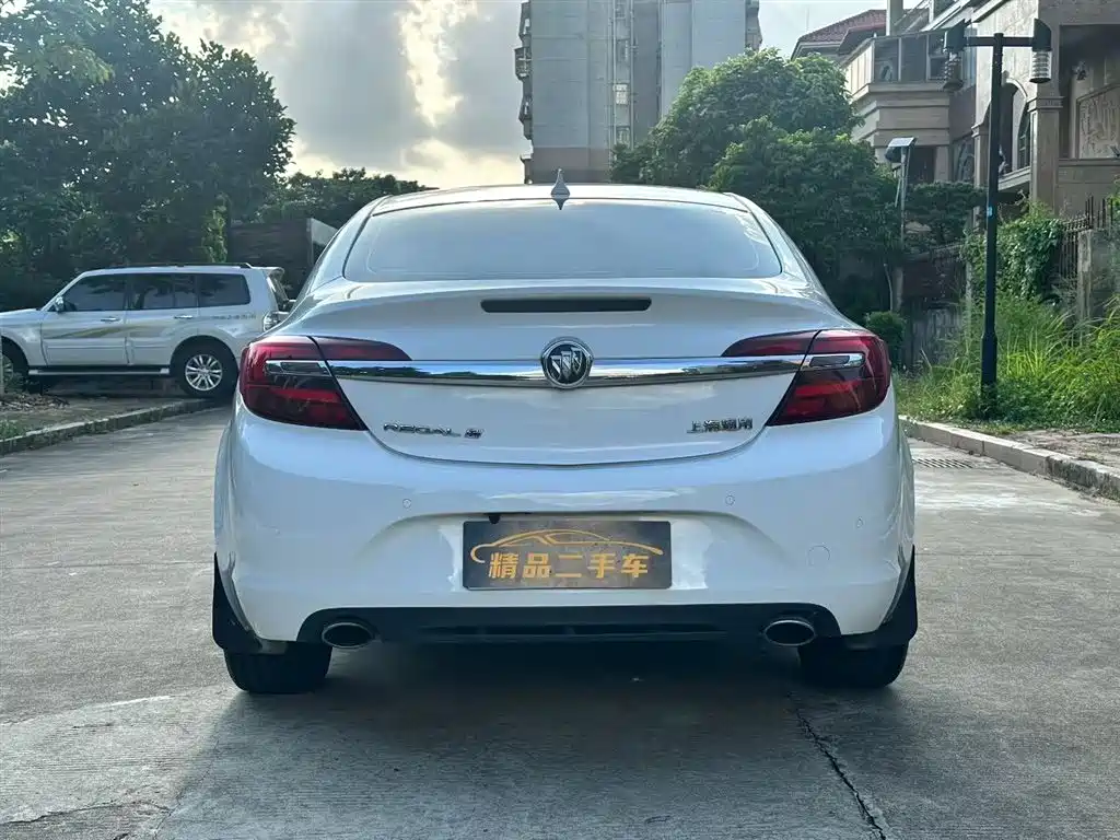 Buick Regal 2015 1.6T Elite