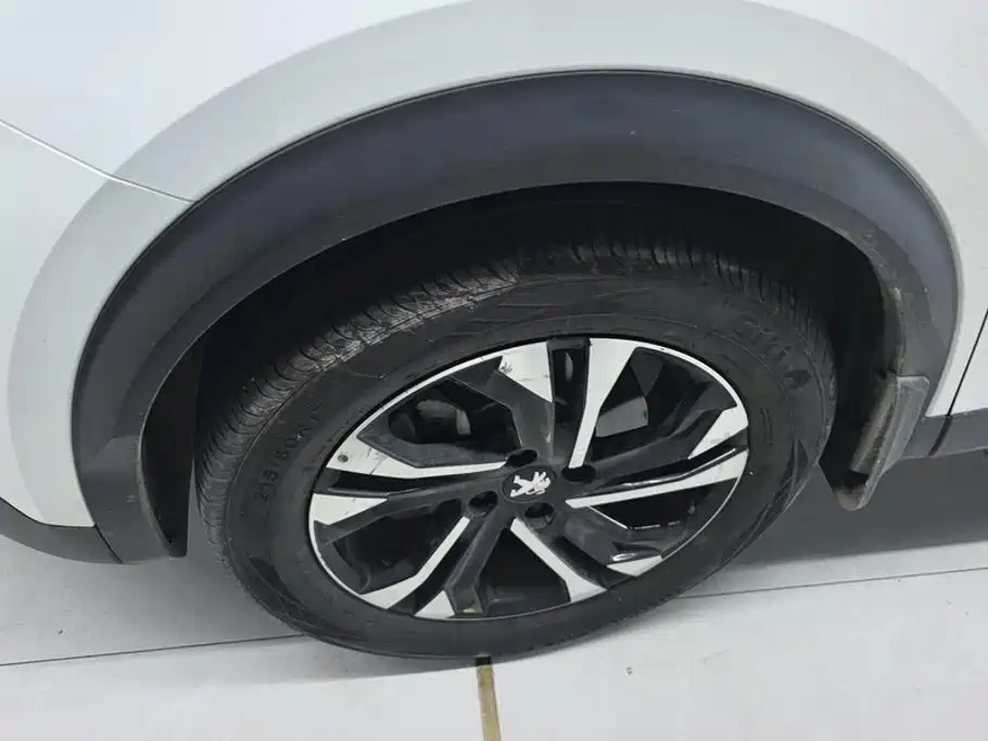 Peugeot 2008 — миниатюра 6