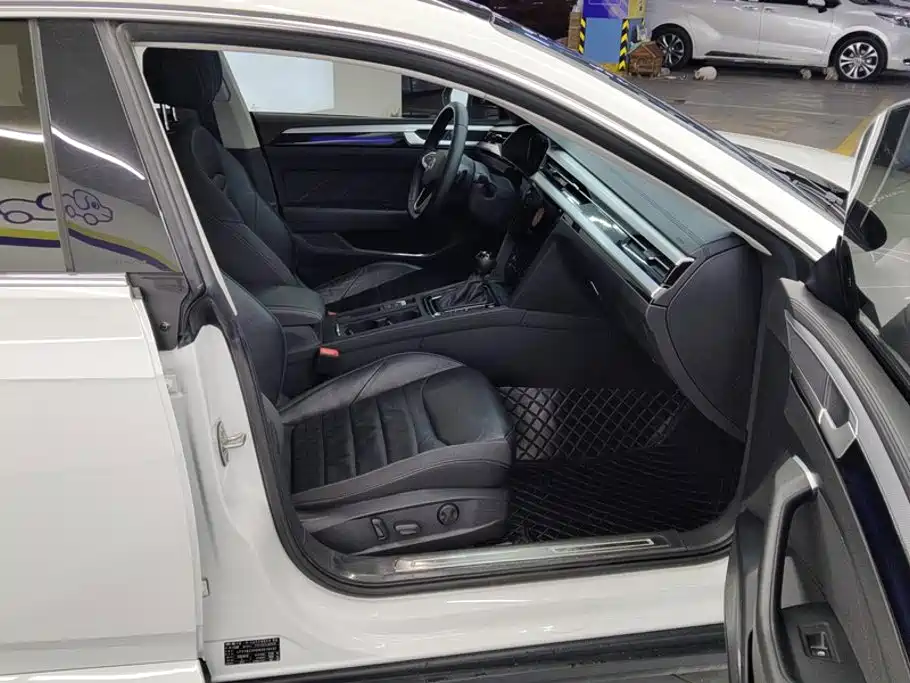 Volkswagen CC — миниатюра 8