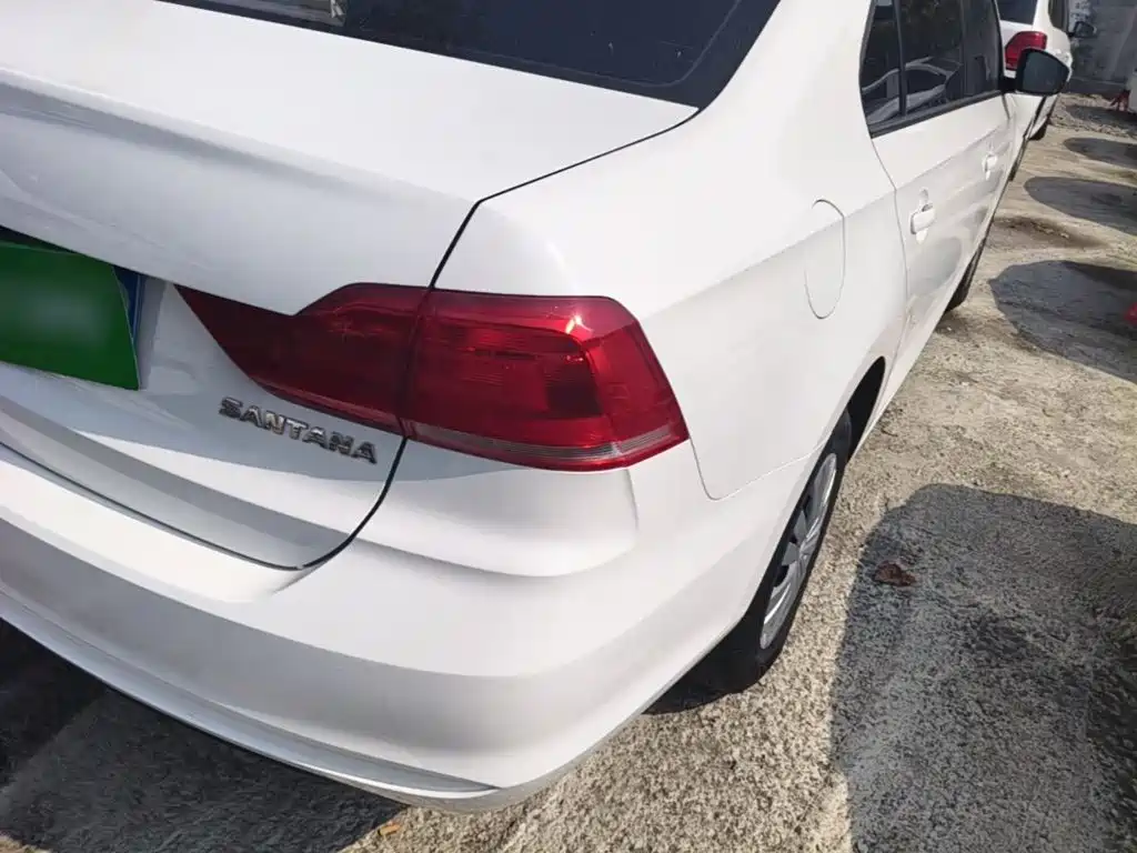 Volkswagen Santana — миниатюра 8