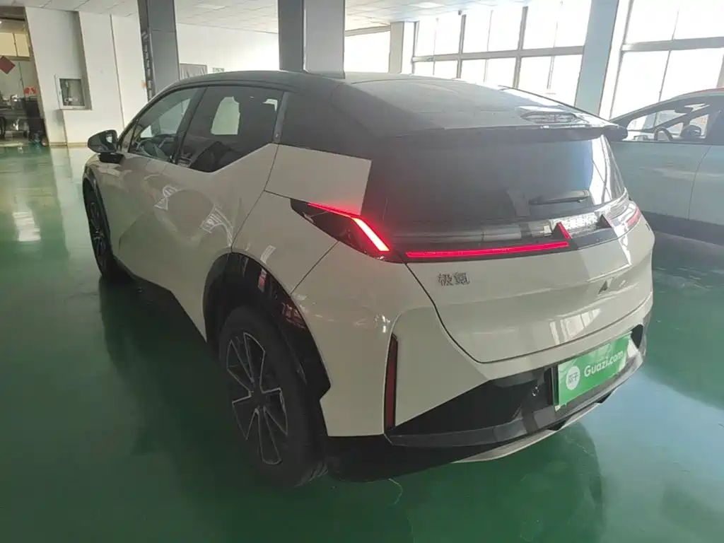 Zeekr X 2025 мест