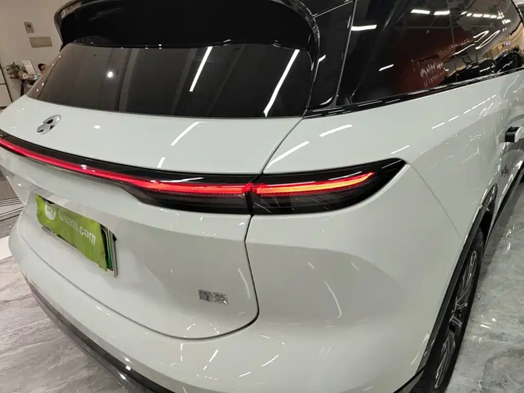 NIO ES6 — миниатюра 8