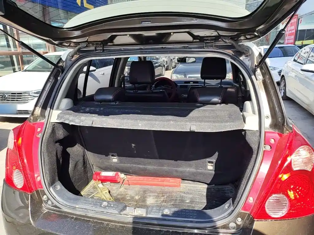 Suzuki Swift — миниатюра 19