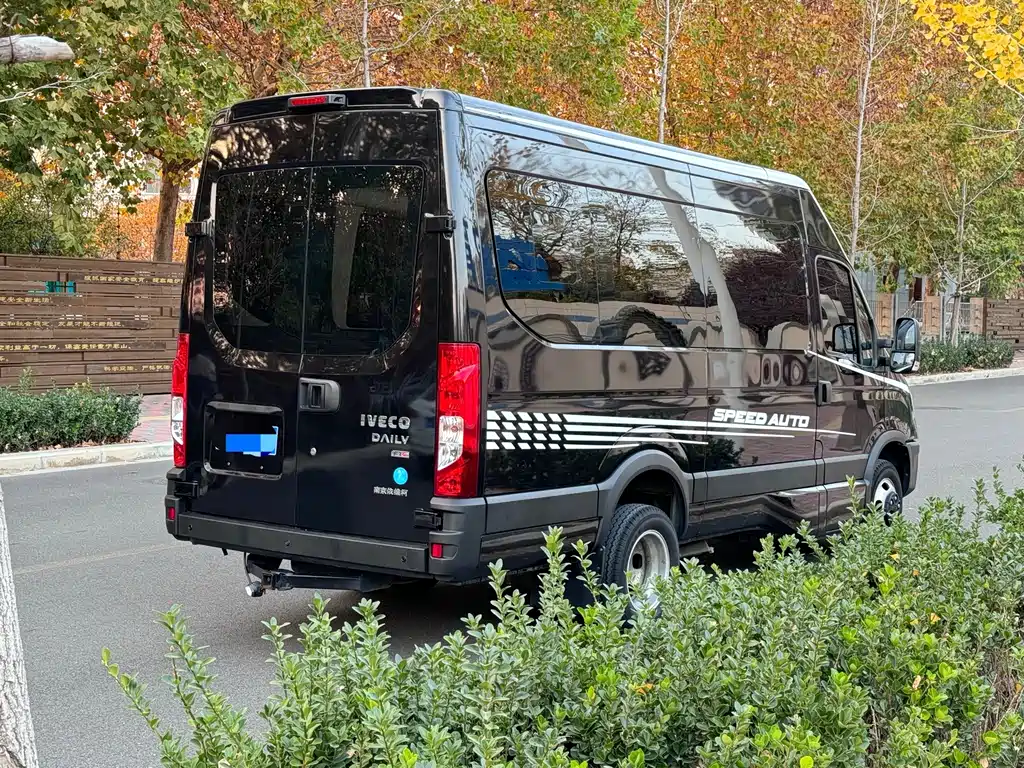 IVECO Ousheng — миниатюра 19