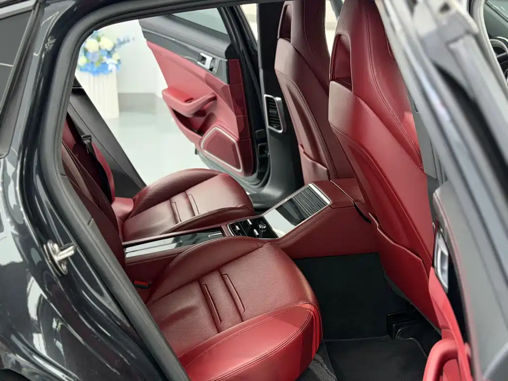 Porsche Panamera — миниатюра 12