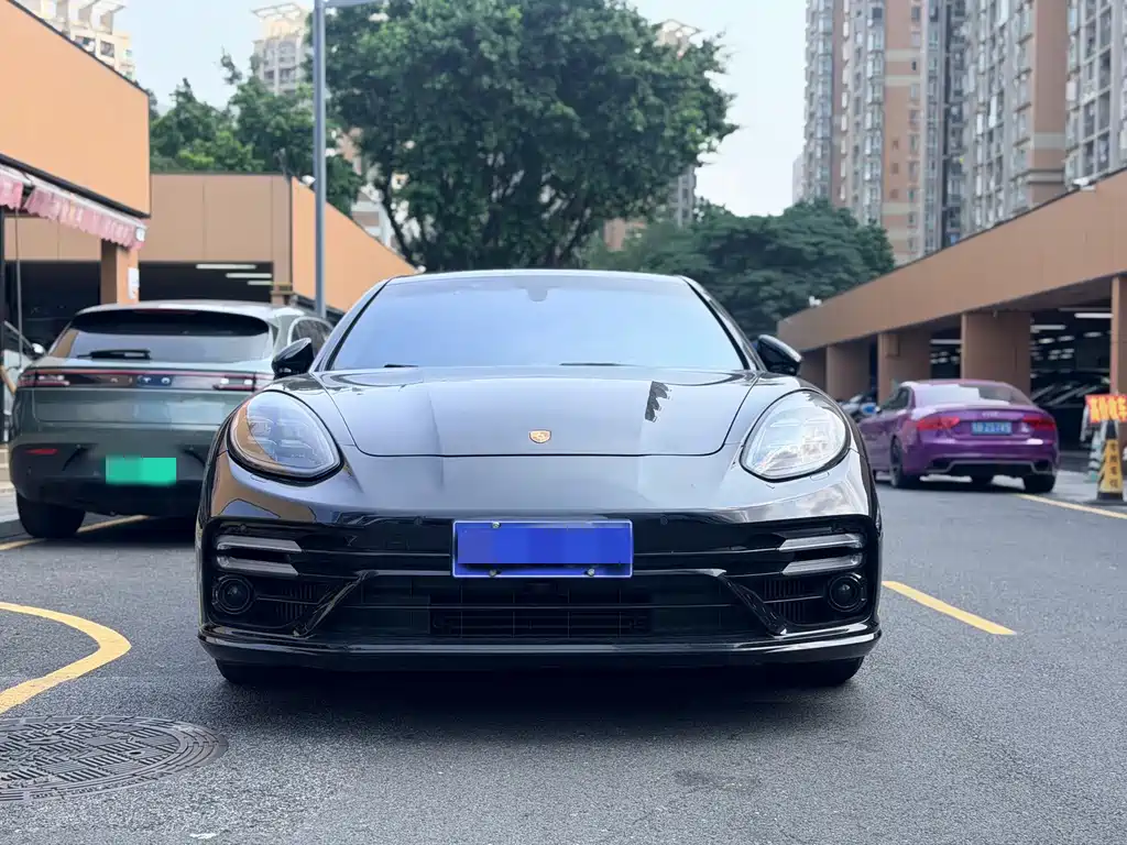 Porsche Panamera — миниатюра 2