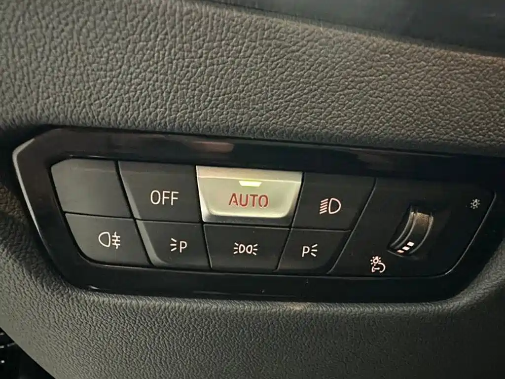 BMW 3 Series — миниатюра 15