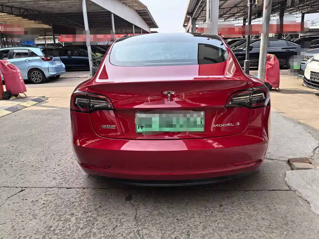 Tesla Model 3 — миниатюра 4