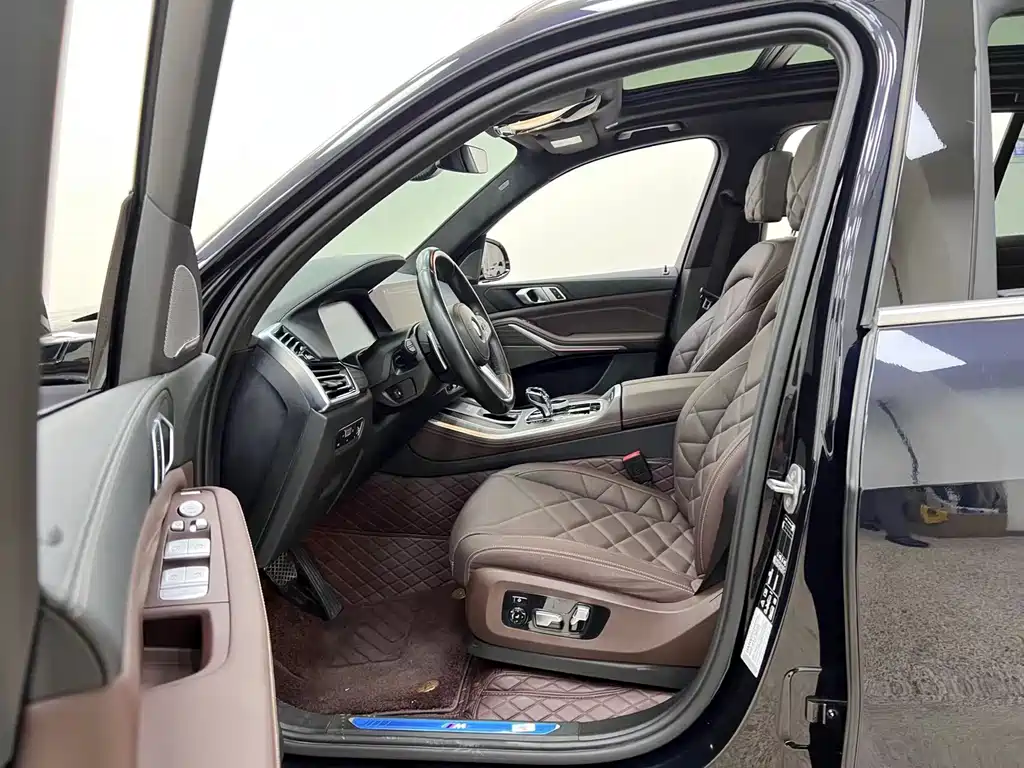 BMW X5 2022 xDrive 40Li M Sport