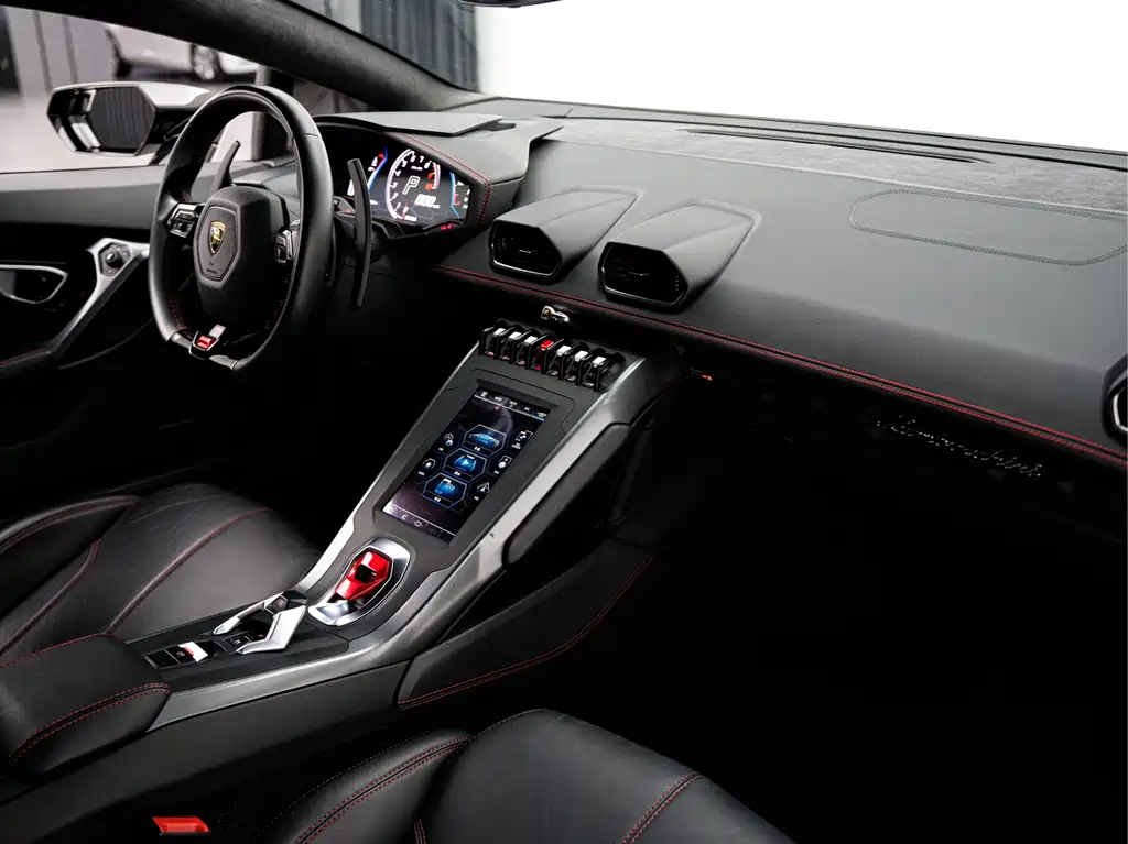 LAMBORGHINI HURACÁN