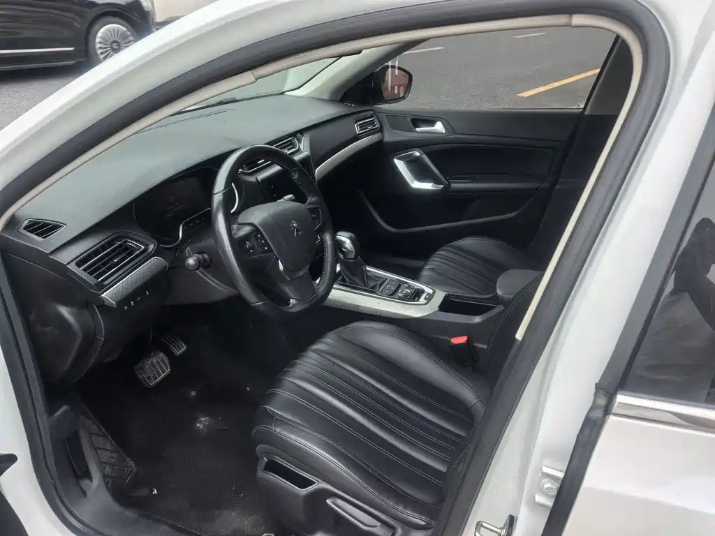 Peugeot 408 — миниатюра 12