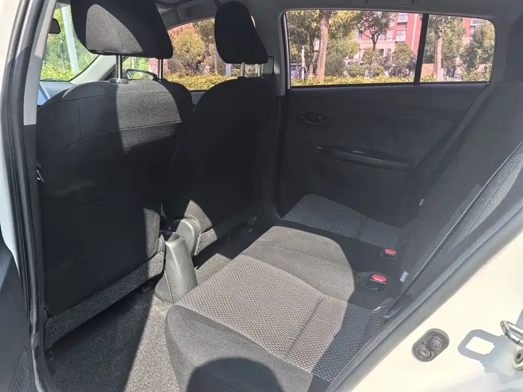 Toyota Vios FS — миниатюра 6