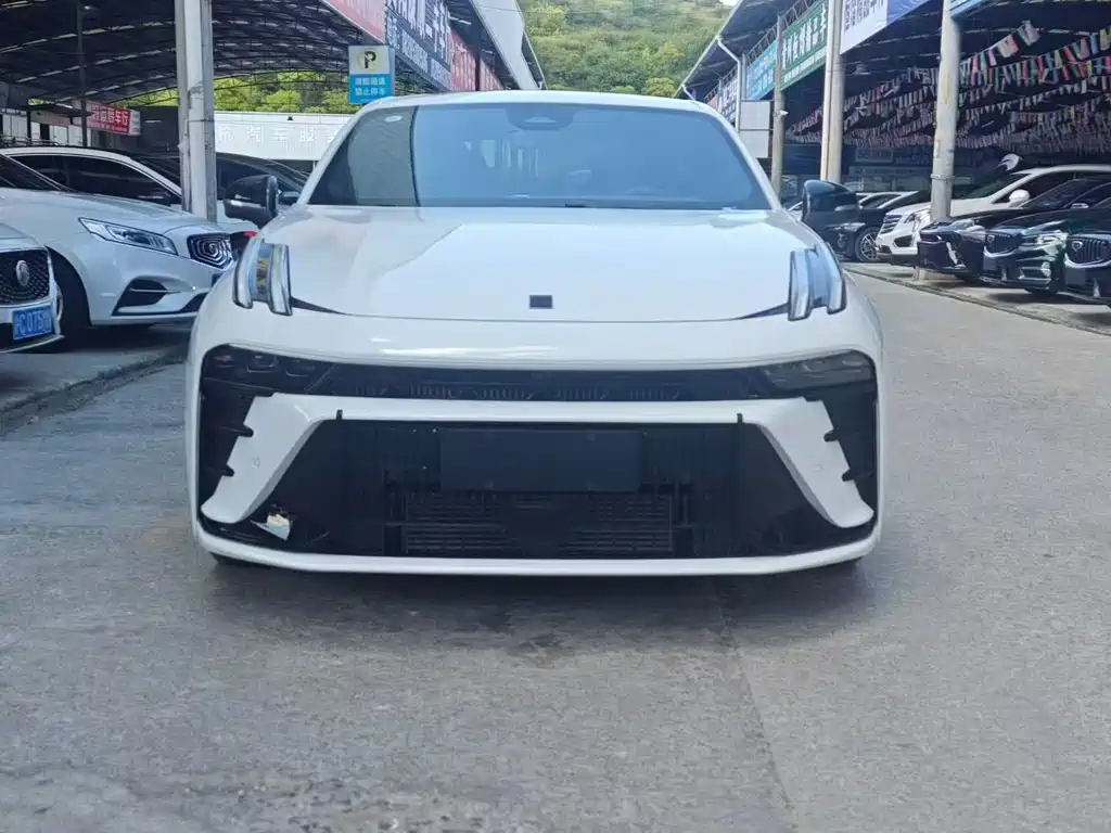 Lynk & Co 03 — миниатюра 2