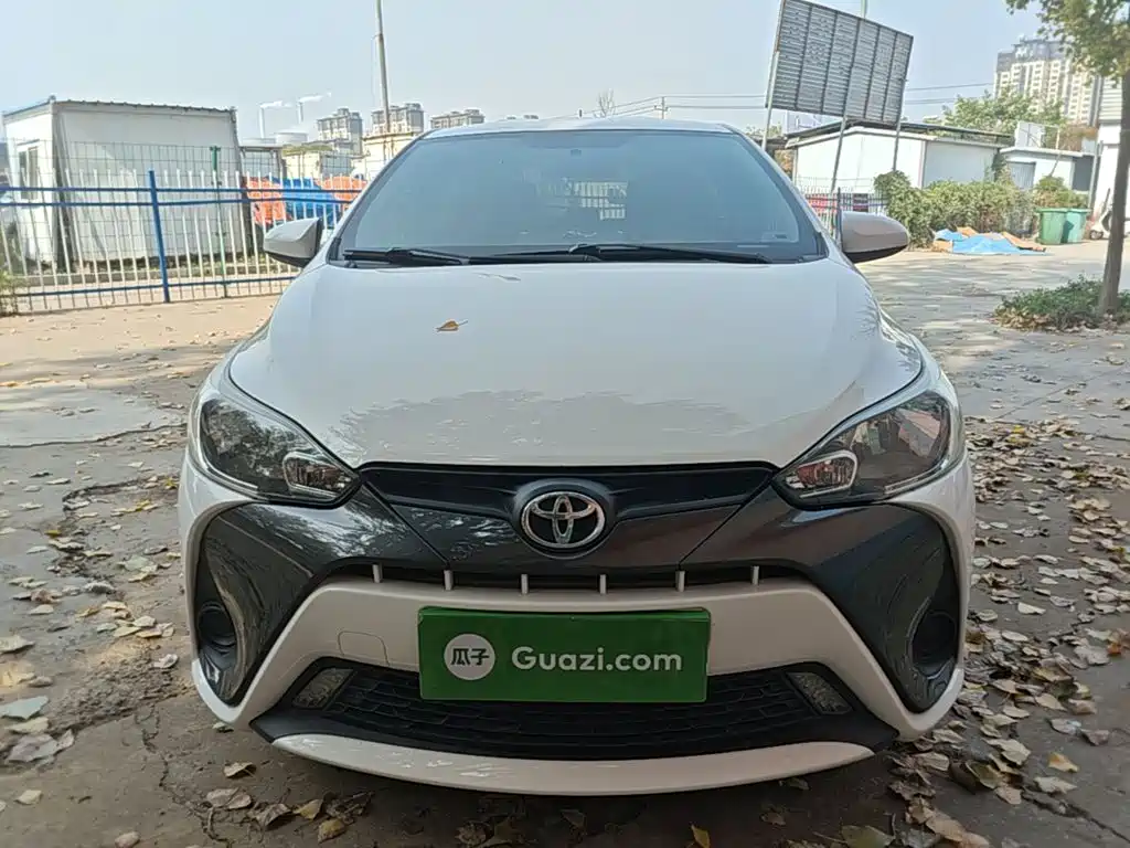 Toyota Yaris L — миниатюра 3