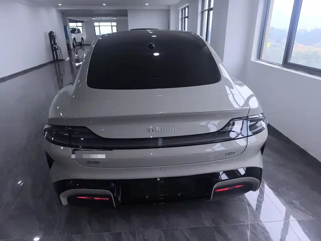 Xiaomi SU7 — миниатюра 8