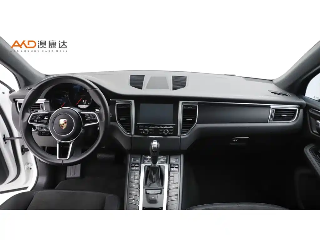 Porsche Macan — миниатюра 5