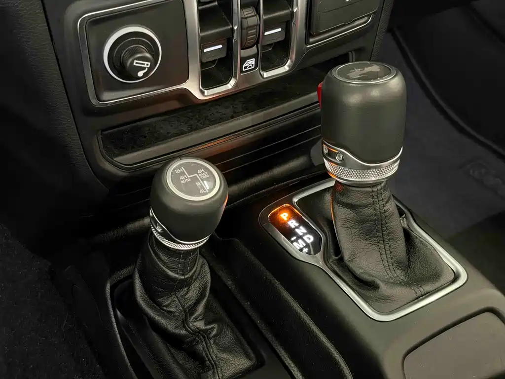 Jeep Wrangler — миниатюра 11