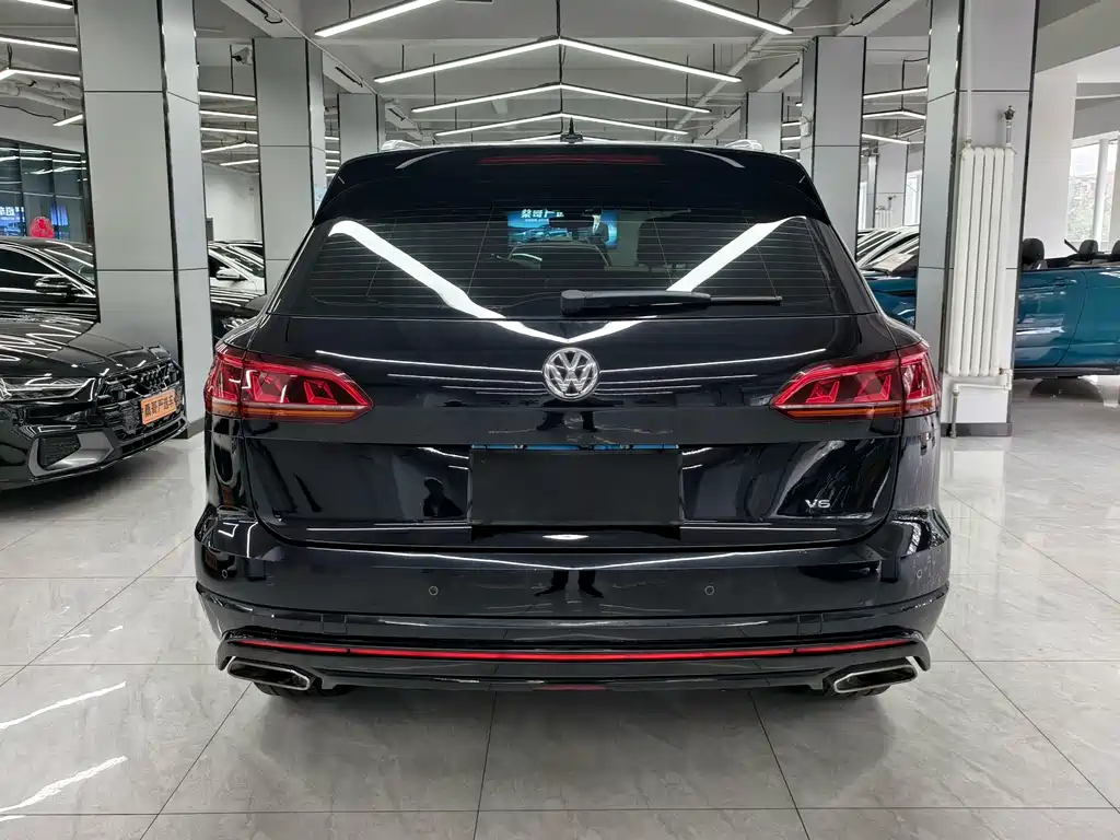 Volkswagen Touareg — миниатюра 10