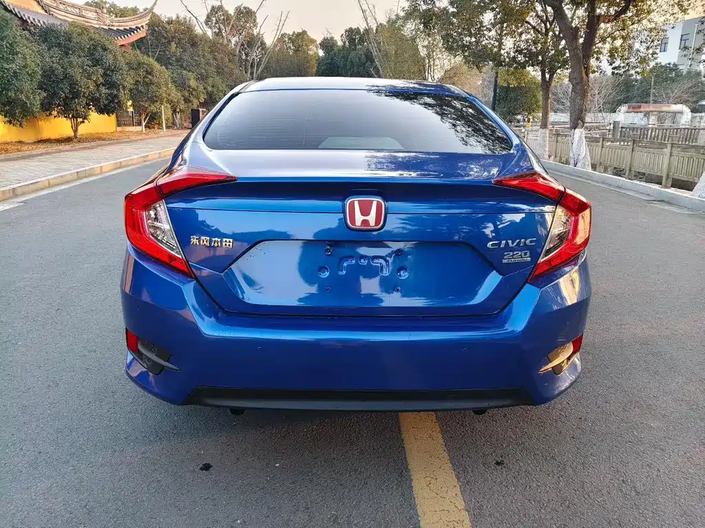 Honda Civic — миниатюра 5