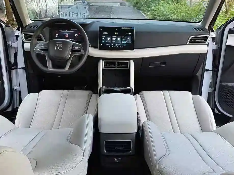 BYD Yuan UP — миниатюра 13