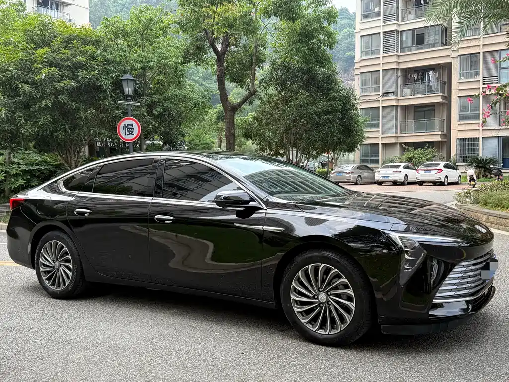 Buick LaCrosse — миниатюра 3
