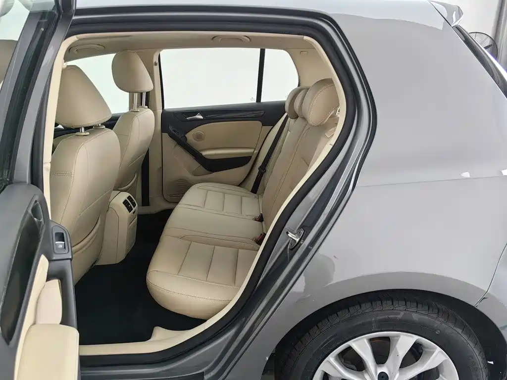 Volkswagen Golf — миниатюра 15