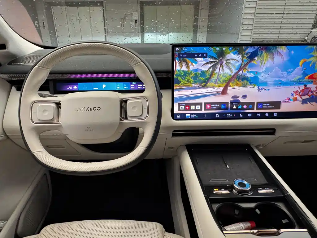 Lynk & Co 900 — миниатюра 12