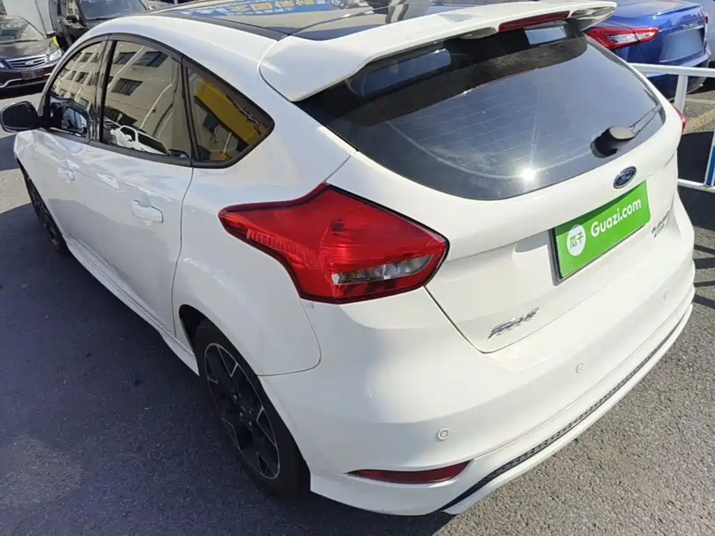 Ford Focus — миниатюра 5