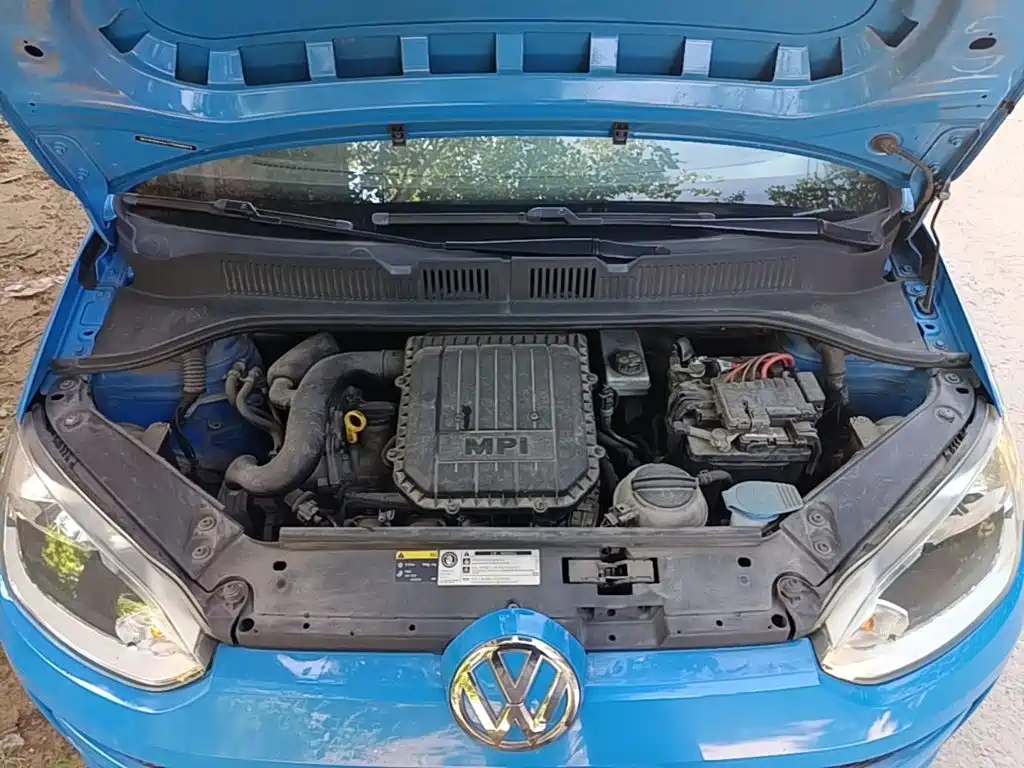Volkswagen up! — миниатюра 20