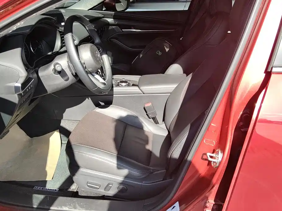Mazda 3 Axela — миниатюра 9