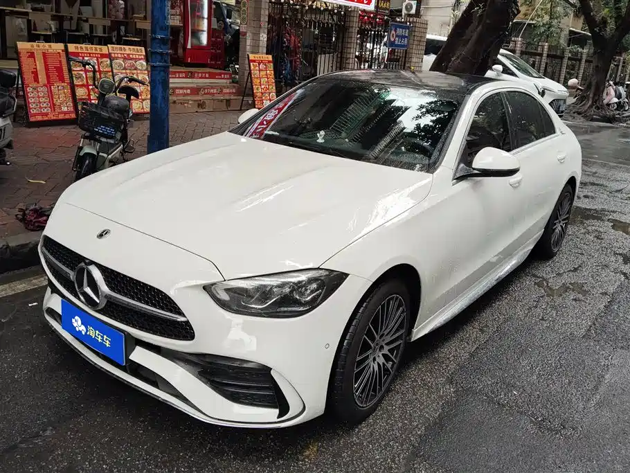 Mercedes-Benz C-Class 2024