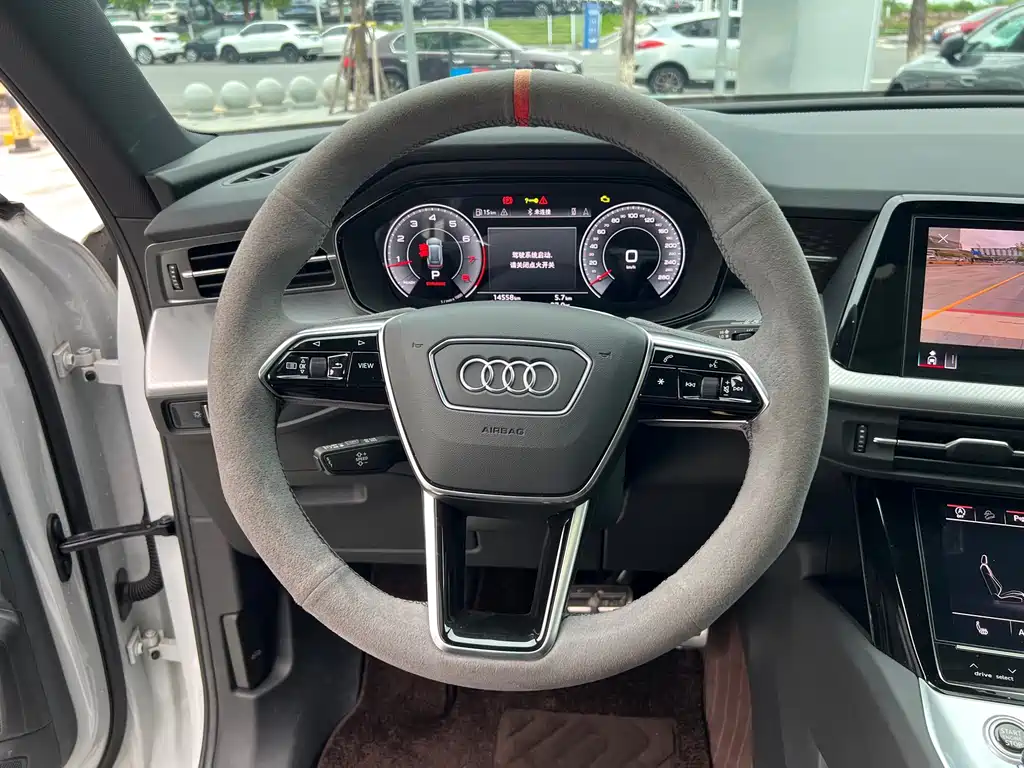 Audi Q6 — миниатюра 11