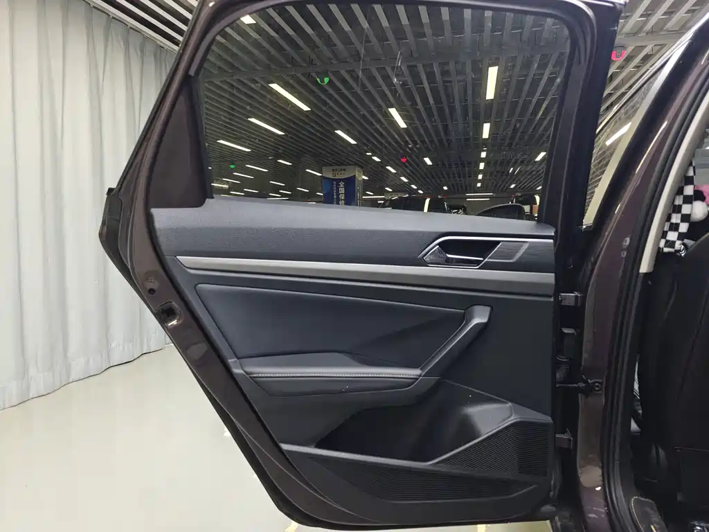 Volkswagen Lavida — миниатюра 15
