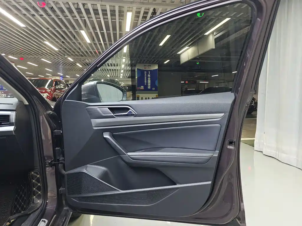 Volkswagen Lavida — миниатюра 12