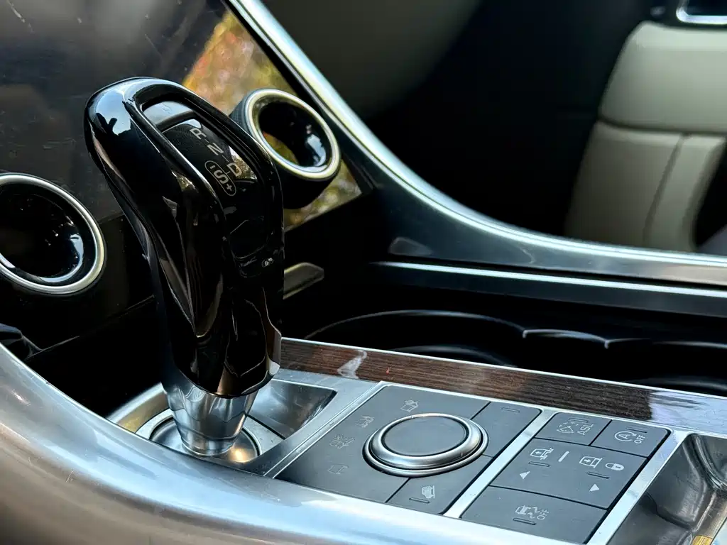Land Rover Sport — миниатюра 12