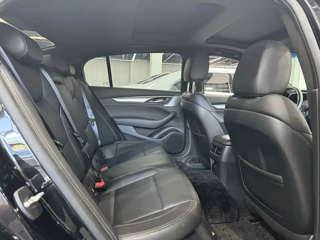 Cadillac CT5 — миниатюра 13