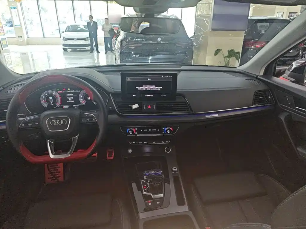 Audi Q5L — миниатюра 10