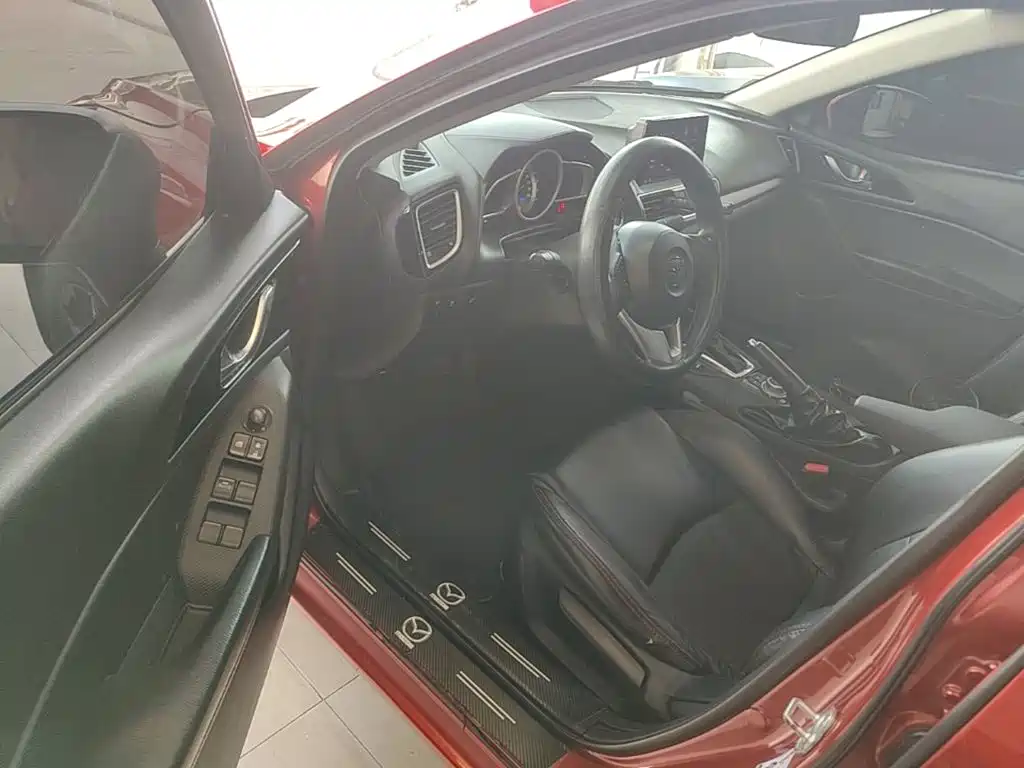 Mazda 3 Axela — миниатюра 16
