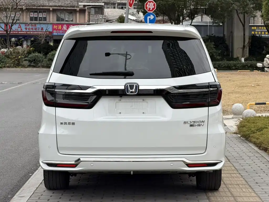 Honda Elysion — миниатюра 4